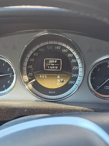 Mercedes-Benz E220 2012 photo 3