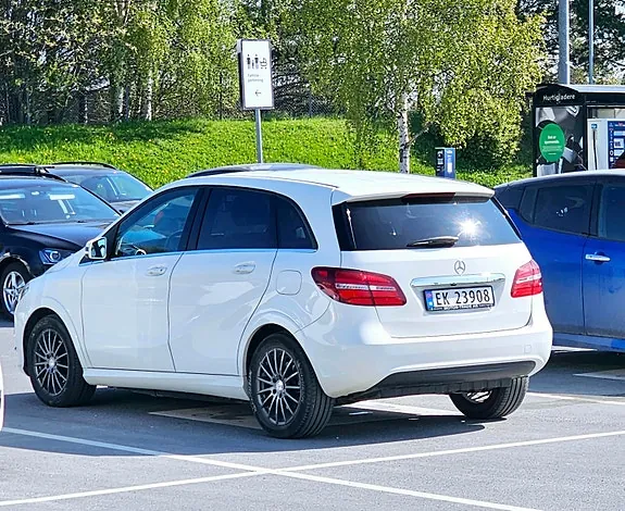Mercedes-Benz B-Electric 2017 photo 2