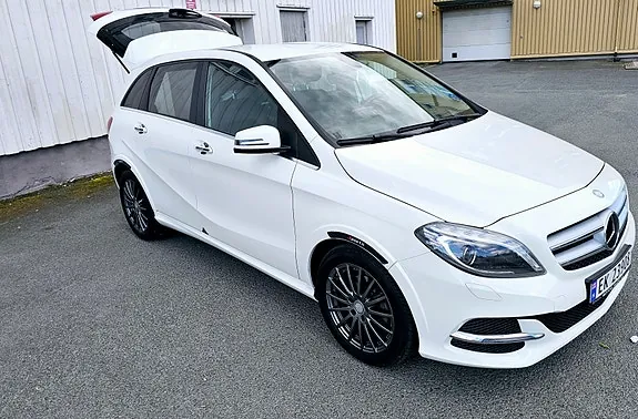 Mercedes-Benz B-Electric 2017 photo 3
