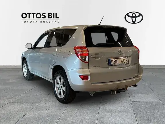 Toyota Rav4 2011 photo 2