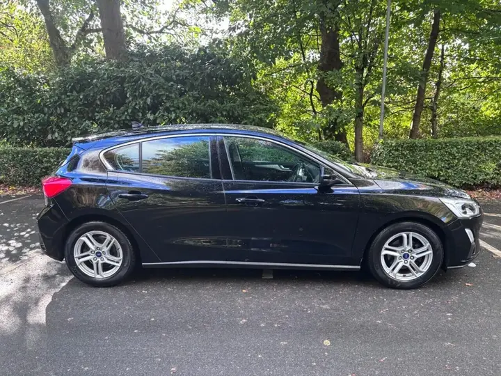 Ford Focus 2018 photo 2