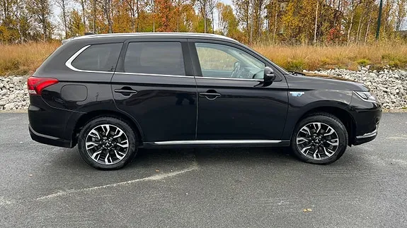 Mitsubishi Outlander 2016 photo 3