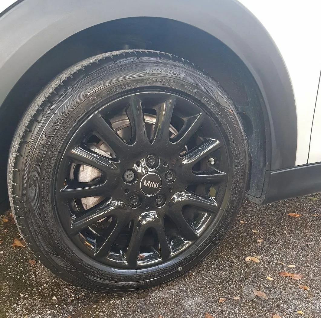Mini Mini Cooper D 2016 photo 4