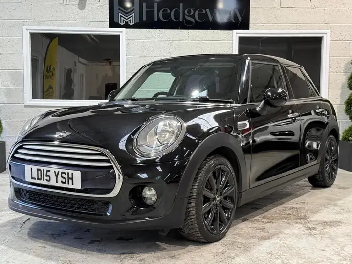 Mini Hatch 2015 photo 3