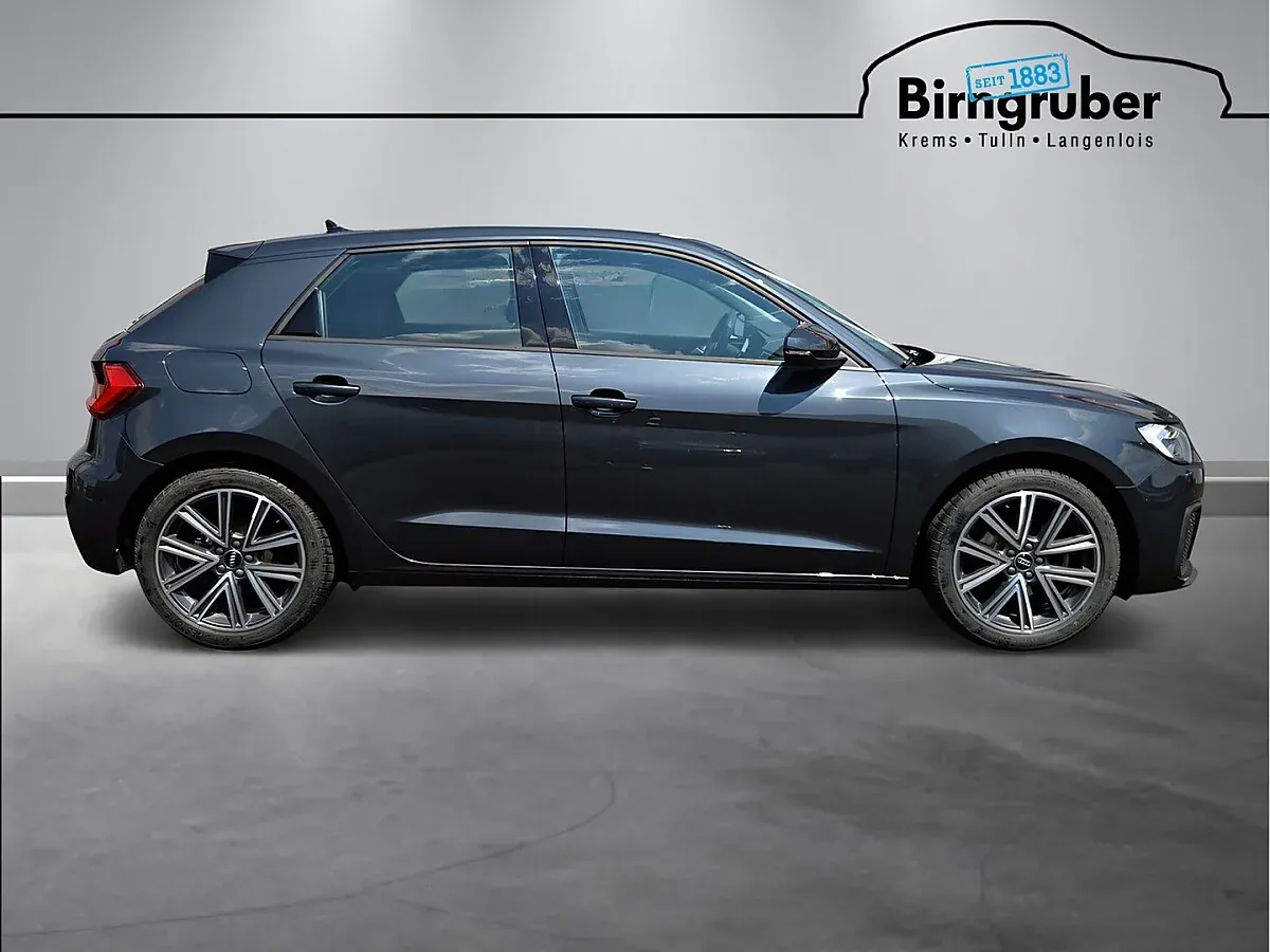 Audi A1 2025 photo 3
