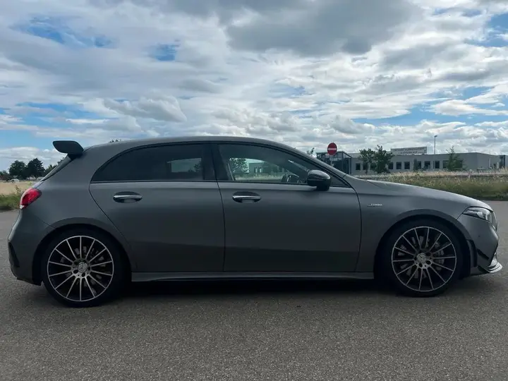 Mercedes-Benz A35 Amg