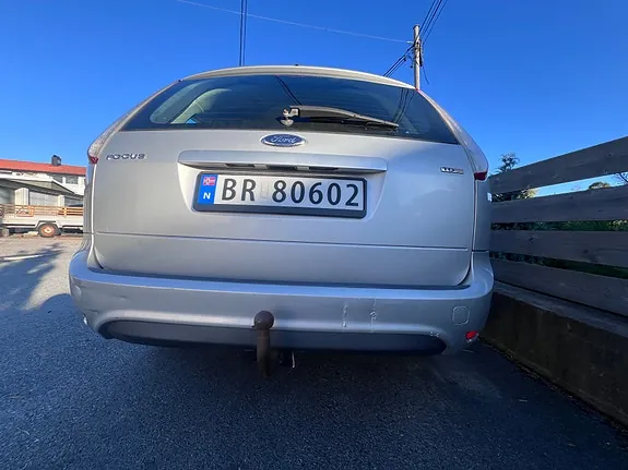 Ford Focus 2009 photo 3