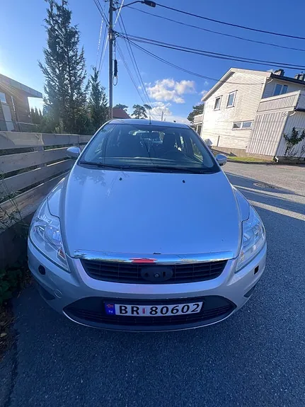 Ford Focus 2009 photo 2