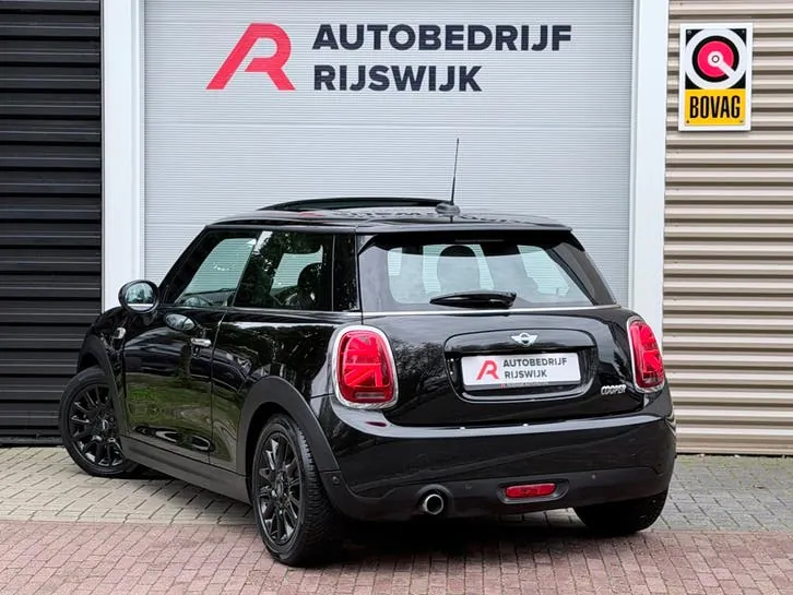 Mini Cooper 2018 photo 3