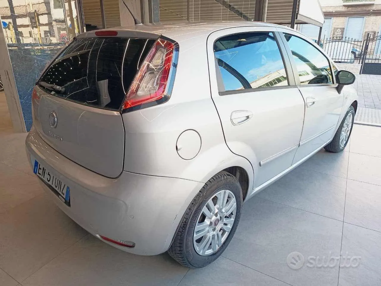 Fiat Punto Evo 2012 photo 5