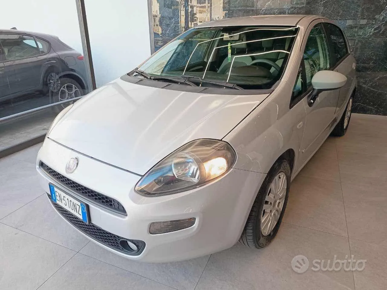 Fiat Punto Evo 2012 photo 2