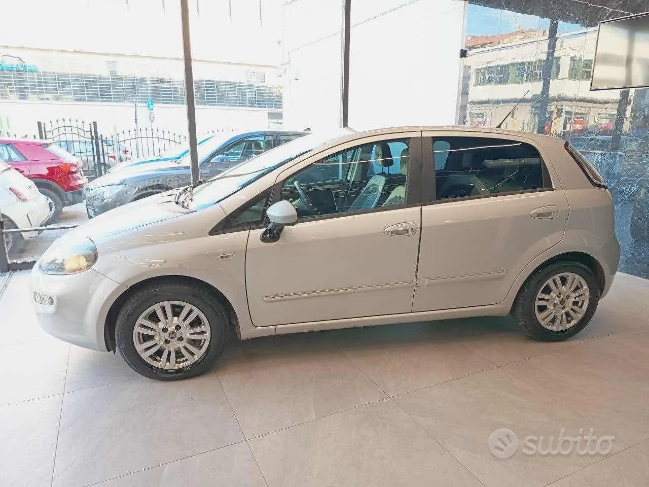 Fiat Punto Evo 2012 photo 4