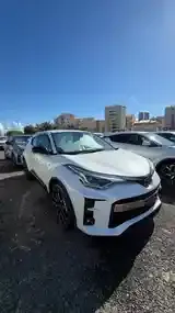 Toyota C-Hr 2021 photo 2