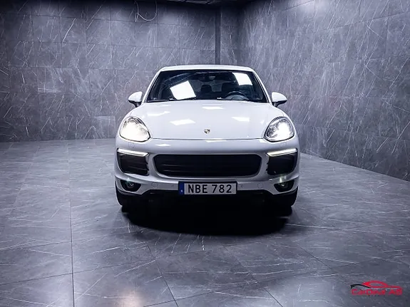 Porsche Cayenne 2016 photo 2