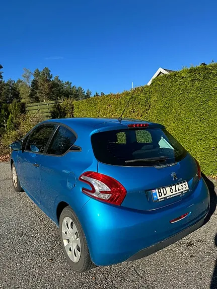 Peugeot 208 2013 photo 5