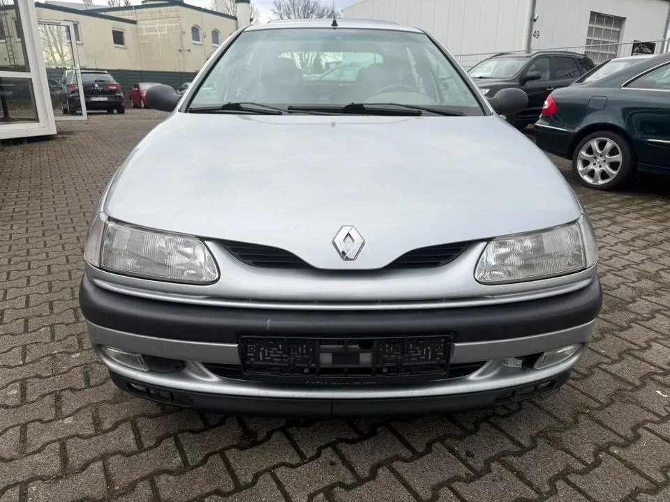 Renault Laguna