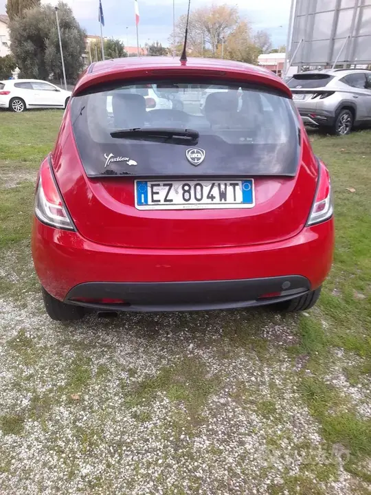 Lancia Ypsilon 2015 photo 3