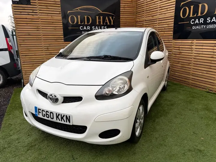 Toyota Aygo 2011 photo 3