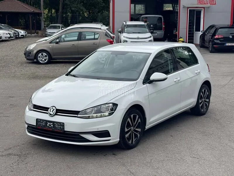 Volkswagen Golf 2019 photo 2