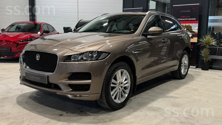 Jaguar F-Pace 2016 photo 5