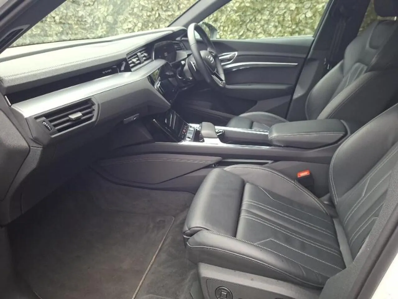 Audi Q8 E-Tron 2023 photo 5
