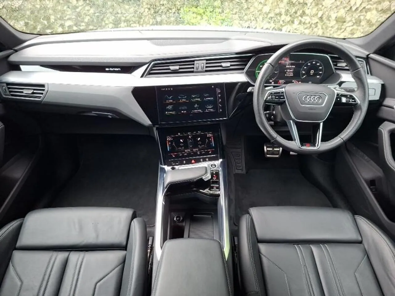 Audi Q8 E-Tron 2023 photo 3