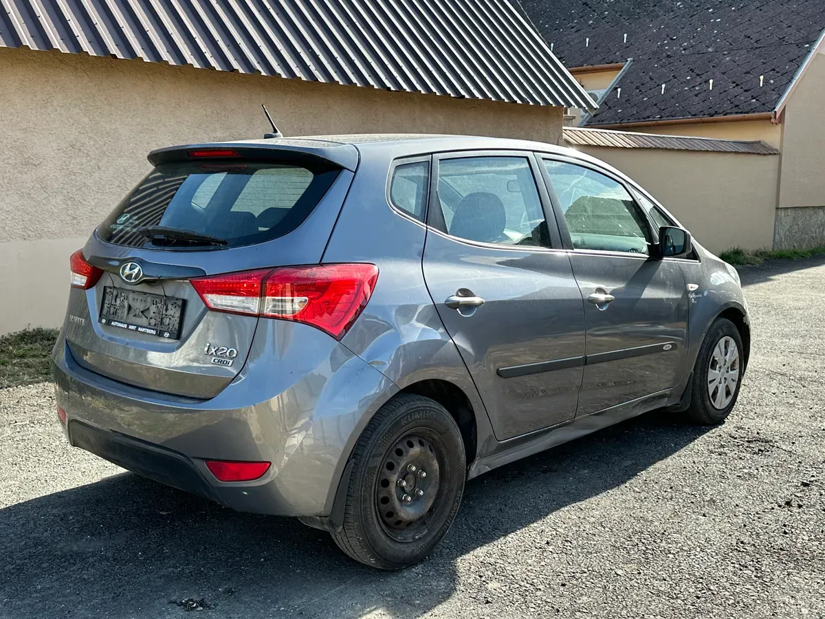 Hyundai Ix20 2013 photo 3