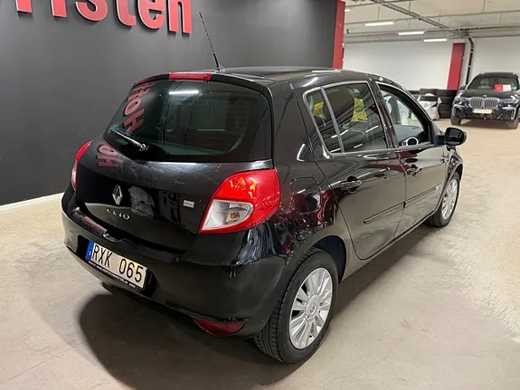Renault Clio 2013 photo 3