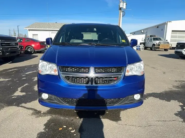 Dodge Grand Caravan 2020 photo 2