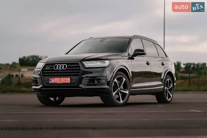 Audi Q7 2019 photo 2