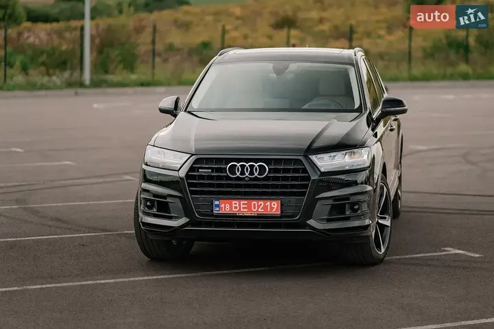 Audi Q7 2019 photo 5