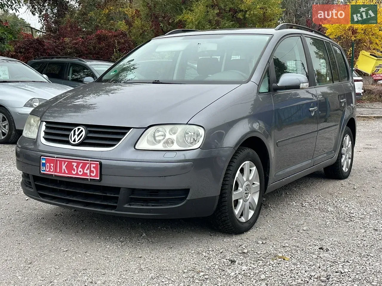 Volkswagen Touran 2006 photo 2