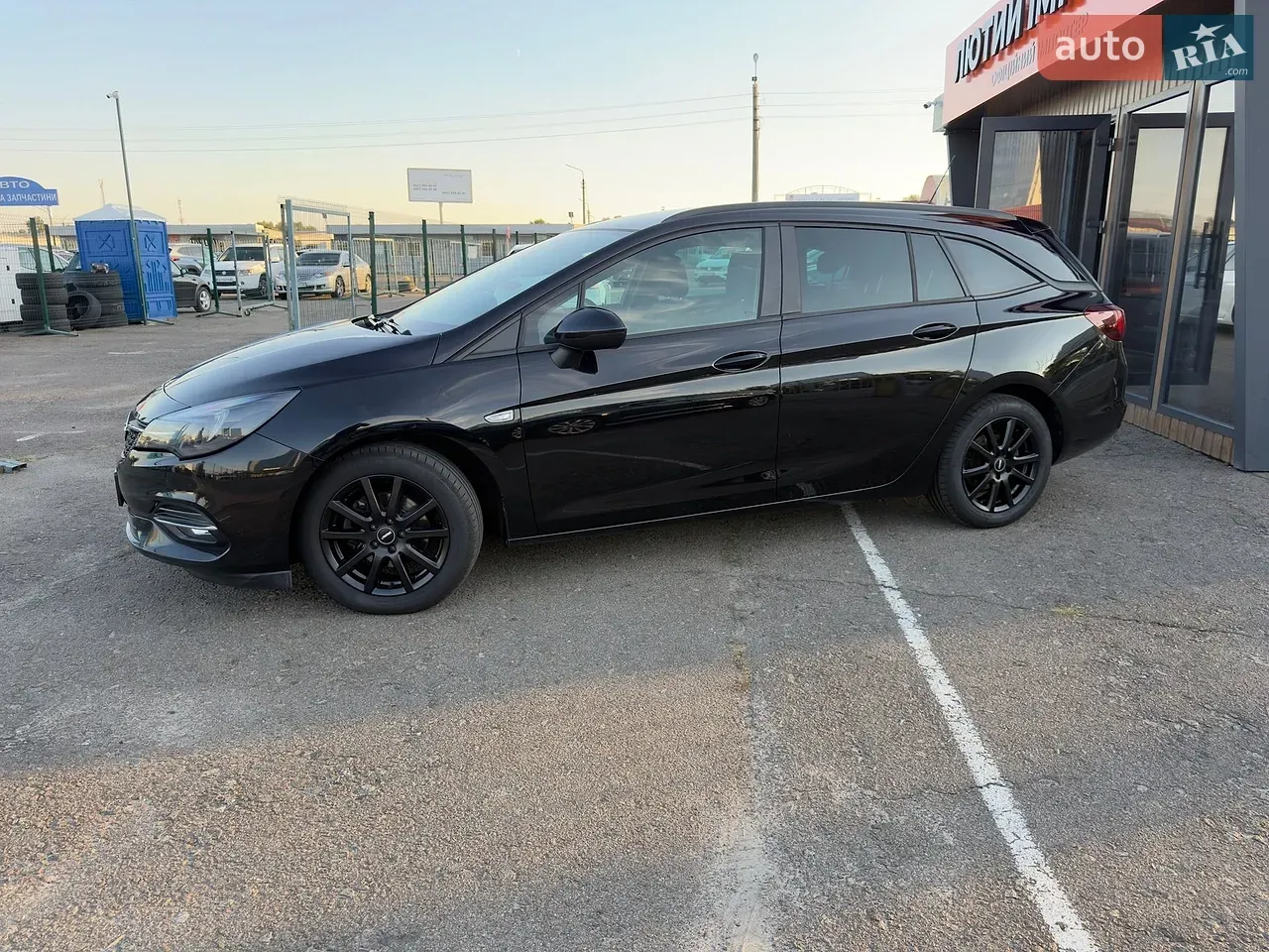 Opel Astra 2019 photo 2