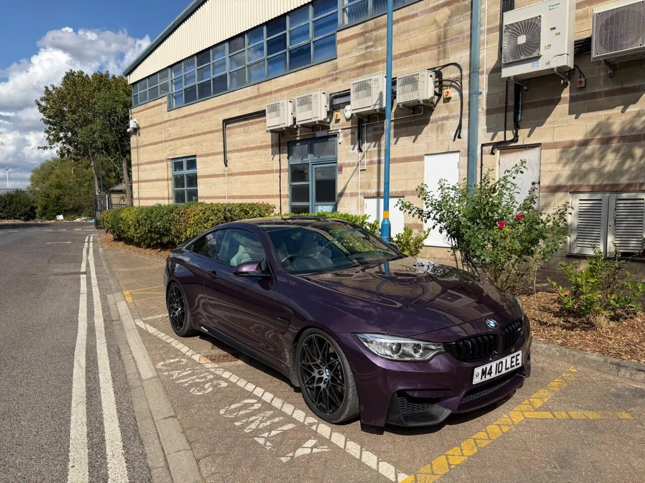 BMW M4 2017 photo 2