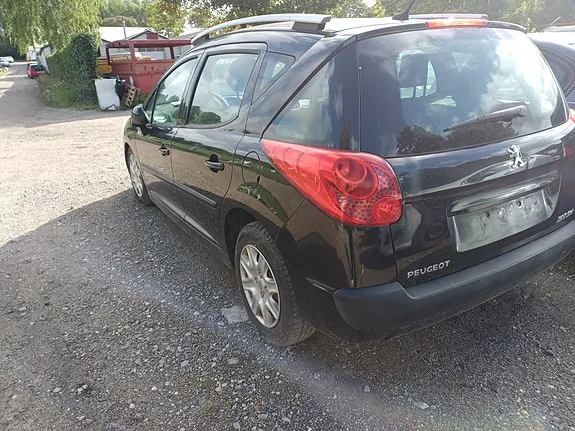 Peugeot 207 2010 photo 3