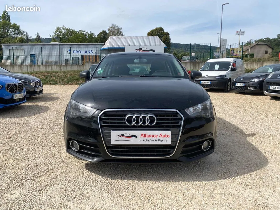 Audi A1 2013 photo 2