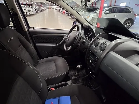 Dacia Duster 2015 photo 4