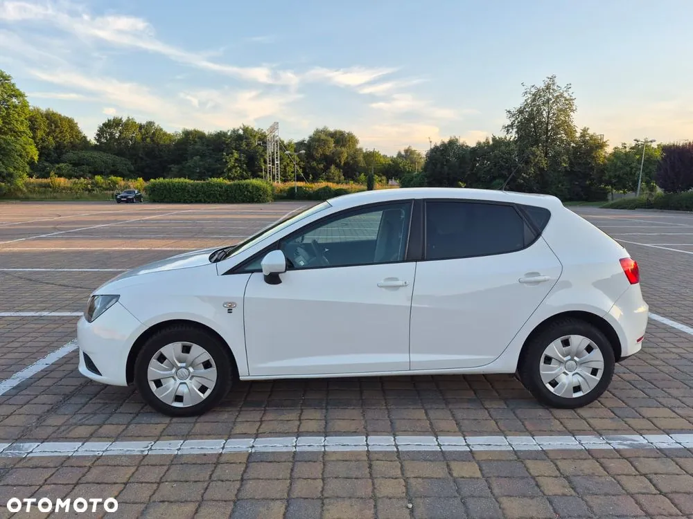 Seat Ibiza 2016 photo 3