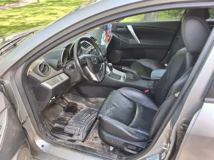 Mazda 3 2010 photo 5