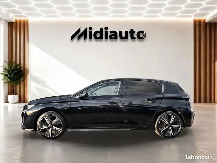 Peugeot 308 2023 photo 2