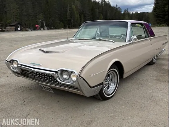 Ford Thunderbird