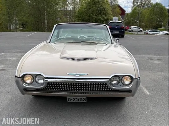 Ford Thunderbird 1962 photo 2