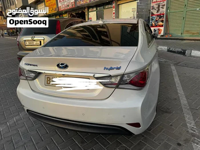 Hyundai Sonata 2012 photo 2