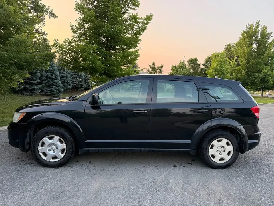 Dodge Journey 2010 photo 2