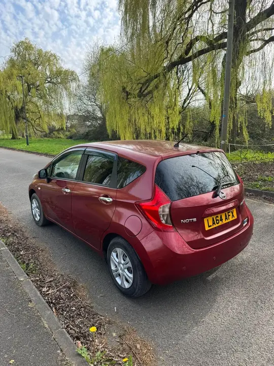 Nissan Note 2014 photo 4