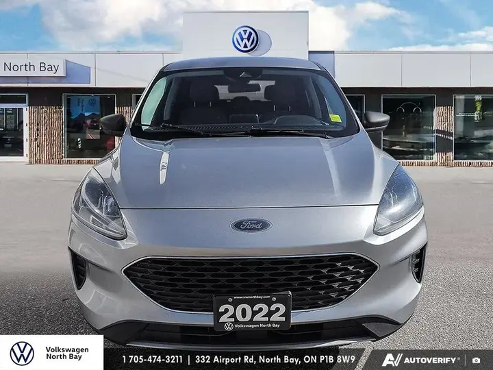 Ford Escape 2022 photo 2