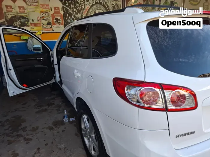 Hyundai Santa Fe 2011 photo 4