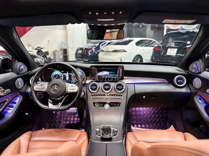 Mercedes-Benz C-Class 2019 photo 5