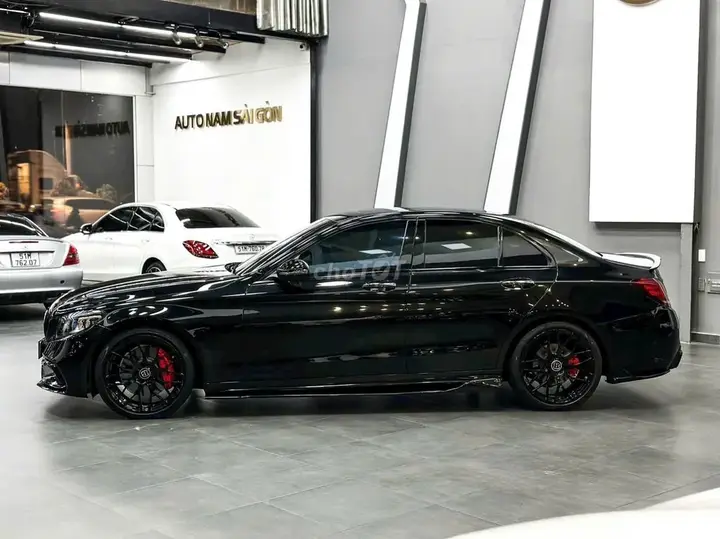 Mercedes-Benz C-Class 2019 photo 4