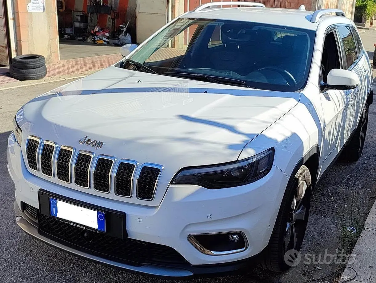 Jeep Cherokee 2019 photo 2
